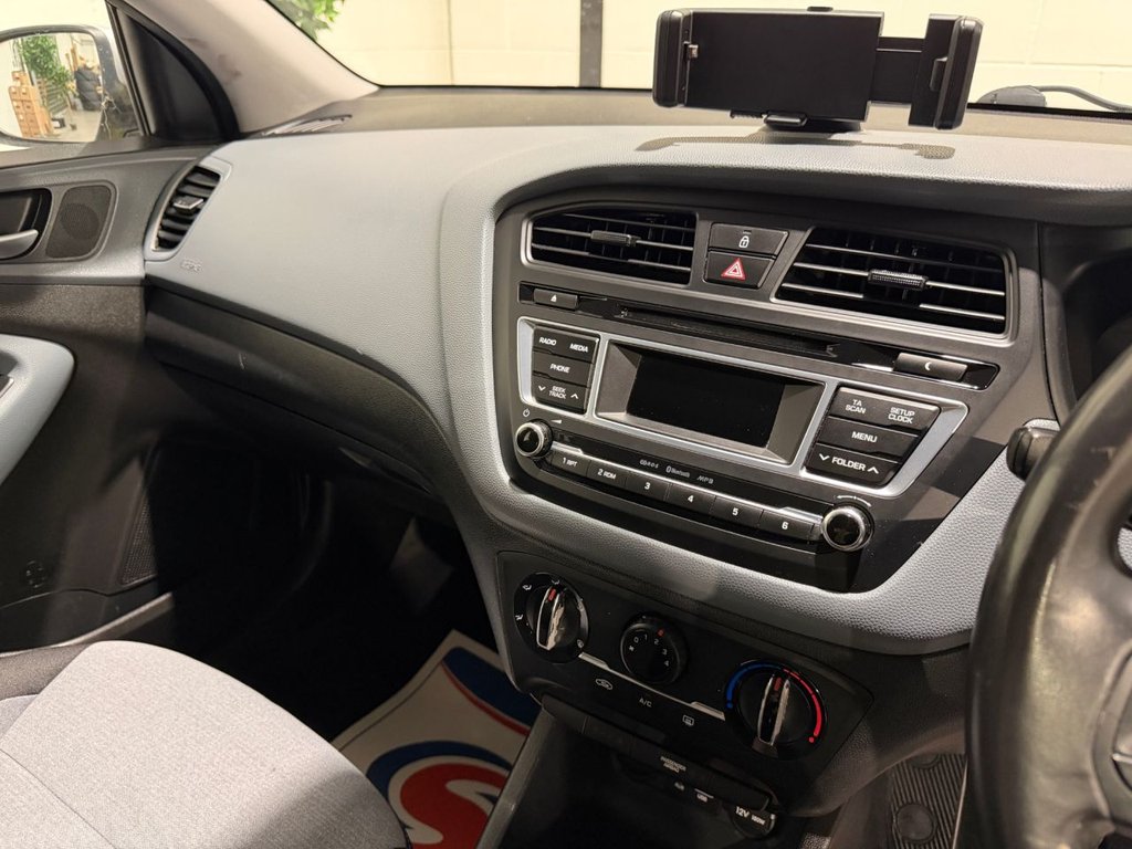 USED 2014 64 HYUNDAI I20 1.2 Blue Drive SE Hatchback 5dr Petrol Manual Euro 6 (s/s) (84 ps) 