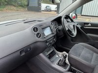 USED 2016 16 VOLKSWAGEN TIGUAN 2.0 TDI BlueMotion Tech Match Edition SUV 5dr Diesel Manual 2WD Euro 6 (s/s) (150 ps) FRONT & REAR PARKING SENSORS DAB