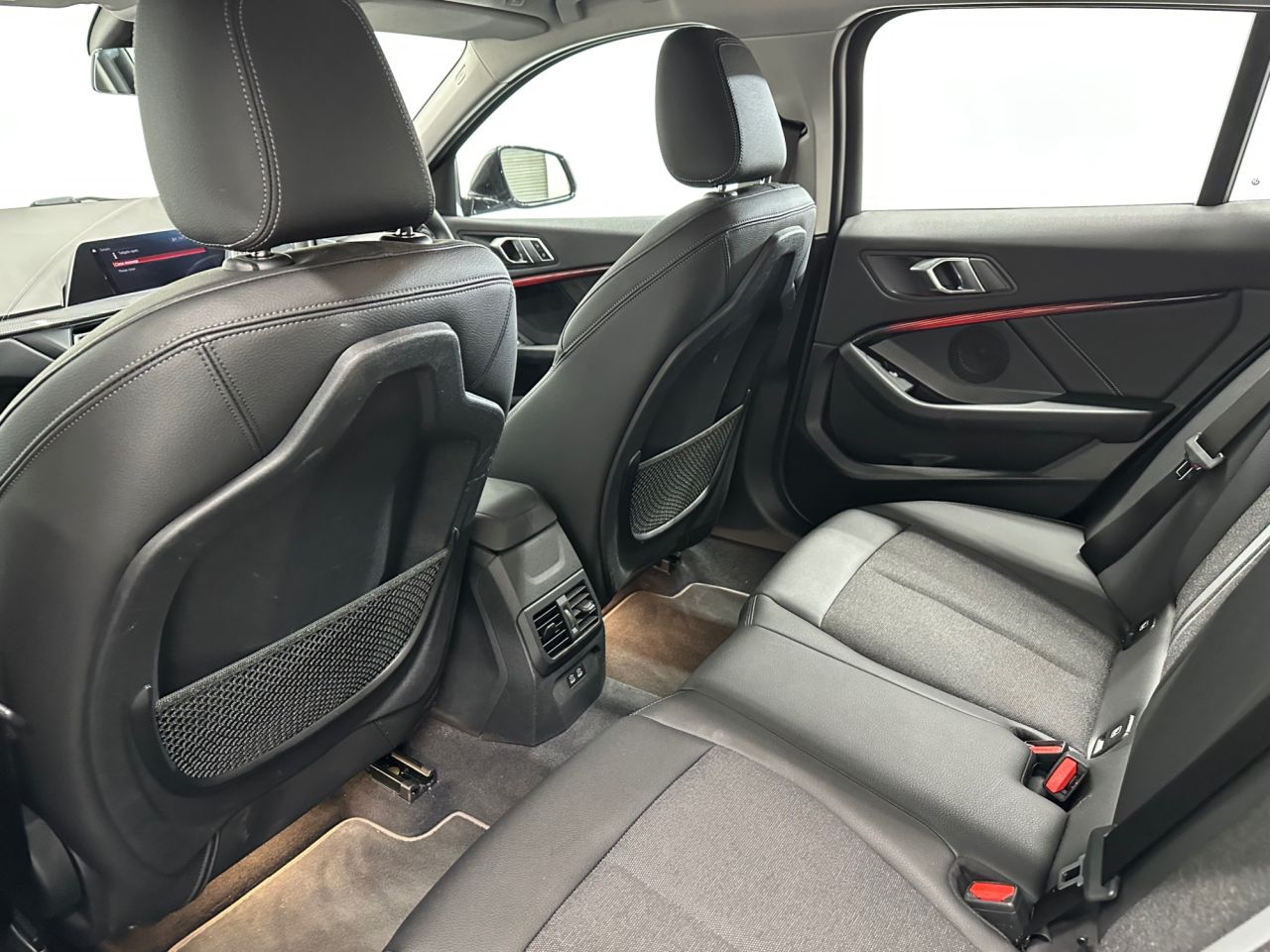 2020 BMW 1 SERIES 2.0 120d Sport Hatchback 5dr Diesel Auto xDrive Euro 6 (s/s) (190 ps) - vehicle photo 27 for sale on PureCar