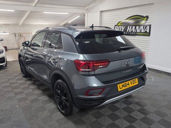 View our VOLKSWAGEN T-ROC