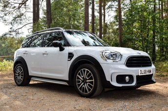 View our MINI COUNTRYMAN