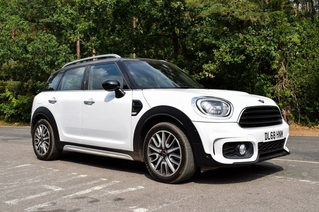 View our MINI COUNTRYMAN