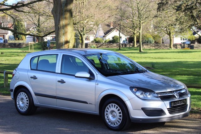 2006 56 Vauxhall Astra 1.8 LIFE A/C 16V E4 5d AUTO 140 BHP