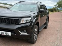 USED 2016 Y NISSAN NAVARA 2.3 dCi Tekna Pickup Double Cab 4dr Diesel Manual 4WD Euro 5 (190 ps) **FULL BLACK PACK**INTERIOR CARBON INSERTS**SAT NAV**