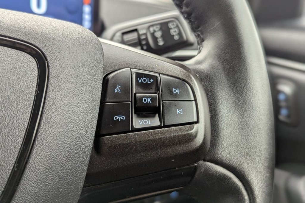 USED 2022 22 FORD MUSTANG MACH-E Standard Range 70kWh SUV 5dr Electric Automatic (269 ps) Car Play, Sat Nav, Camera