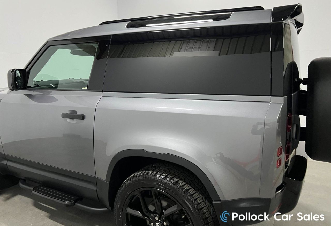 2024 LAND ROVER DEFENDER 90 3.0 D250 MHEV Hard Top SUV 3dr Diesel Auto 4WD SWB Euro 6 (s/s) (250 ps) 22 - vehicle photo 17 for sale on PureCar