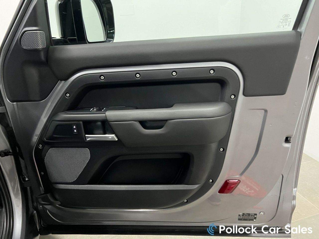 2024 LAND ROVER DEFENDER 90 3.0 D250 MHEV Hard Top SUV 3dr Diesel Auto 4WD SWB Euro 6 (s/s) (250 ps) 22 - vehicle photo 27 for sale on PureCar