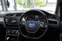 USED 2017 17 VOLKSWAGEN TOURAN 2.0 TDI BlueMotion Tech SE Family MPV 5dr Diesel DSG Euro 6 (s/s) (150 ps) 