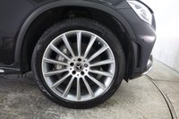 USED 2022 72 MERCEDES-BENZ GLC 2.0 GLC300d AMG Line (Premium) Coupe G-Tronic+ 4MATIC Euro 6 (s/s) 5dr Reverse Camera, Heated Seats,