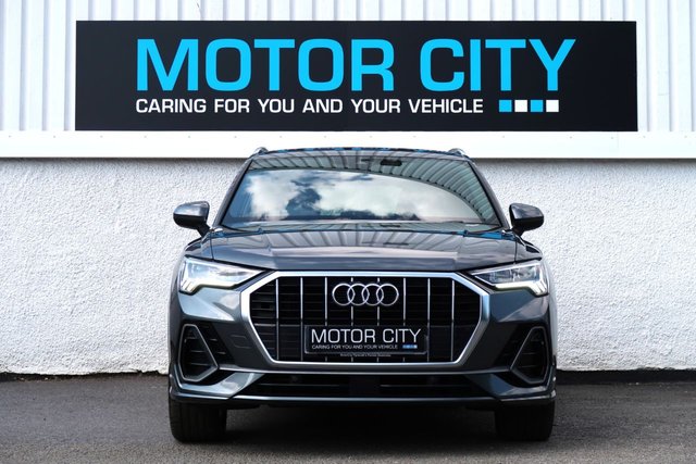 View our AUDI Q3