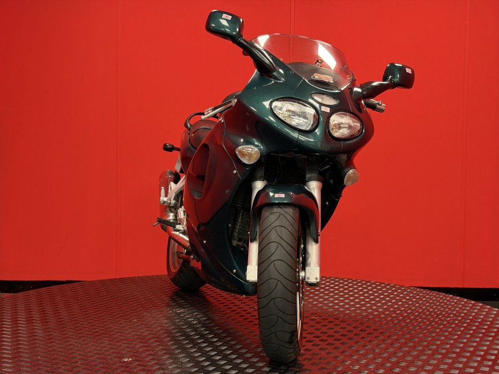 USED 2001 Y TRIUMPH SPRINT ST 955 TRADE BIKES AT TRADE PRICES 