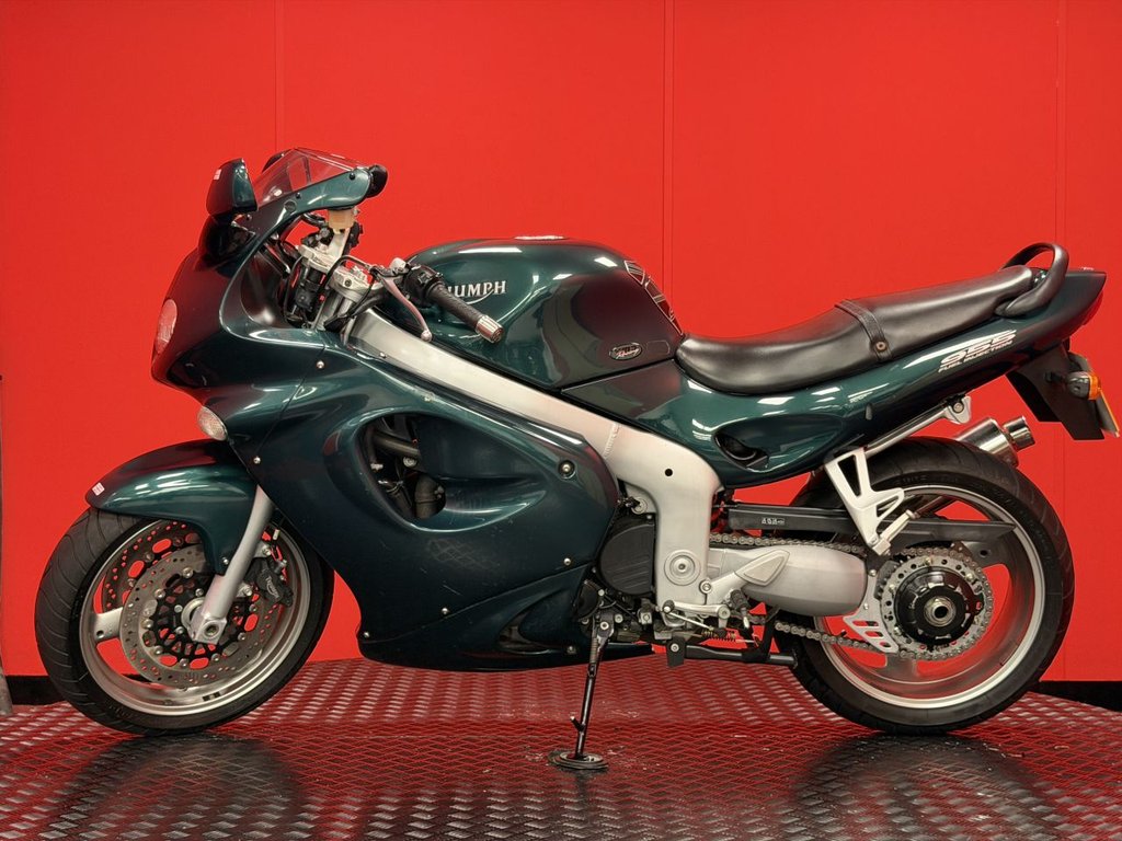 USED 2001 Y TRIUMPH SPRINT ST 955 TRADE BIKES AT TRADE PRICES 