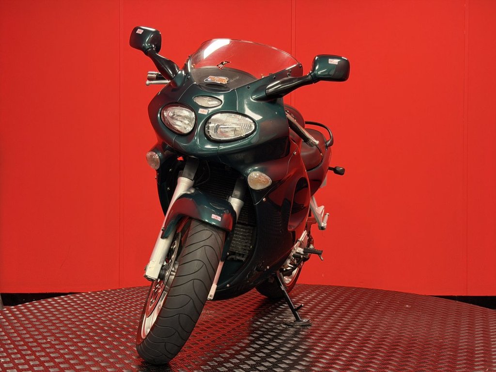 USED 2001 Y TRIUMPH SPRINT ST 955 TRADE BIKES AT TRADE PRICES 