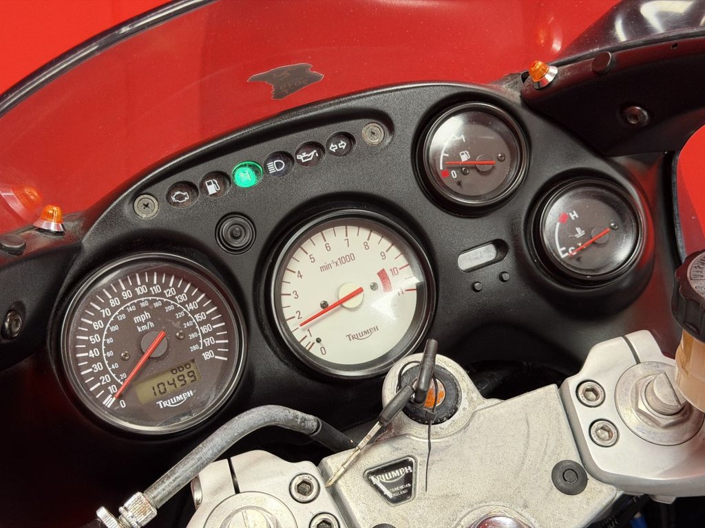 USED 2001 Y TRIUMPH SPRINT ST 955 TRADE BIKES AT TRADE PRICES 