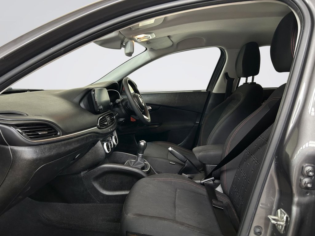 2022 Fiat Tipo — image 7