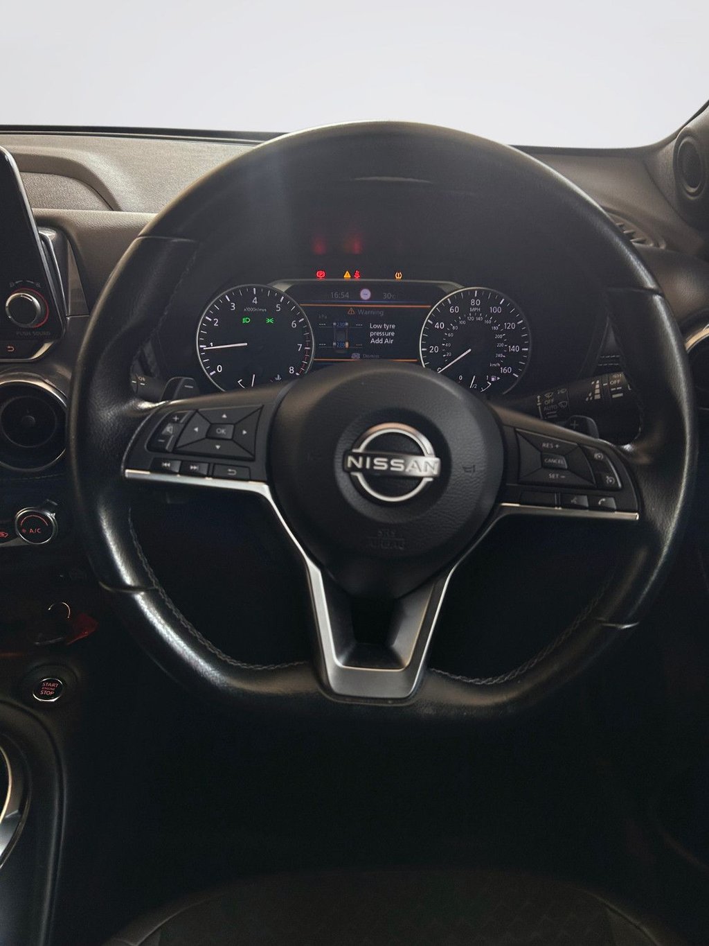 2024 Nissan Juke — image 10