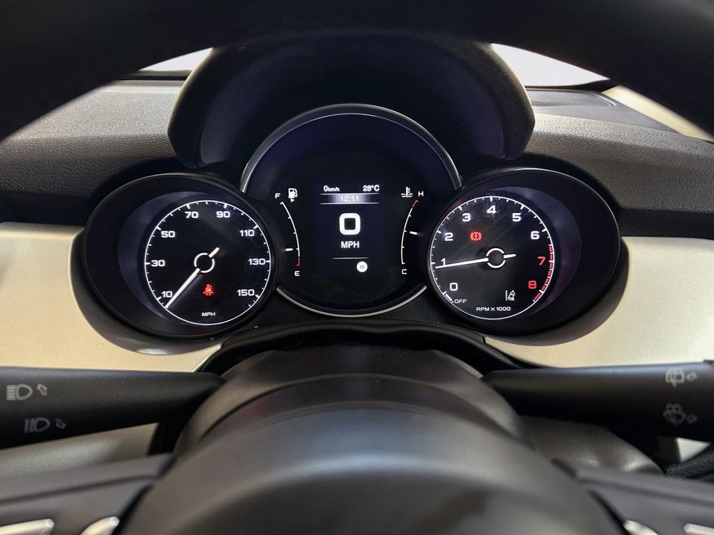 2022 Fiat 500X — image 10