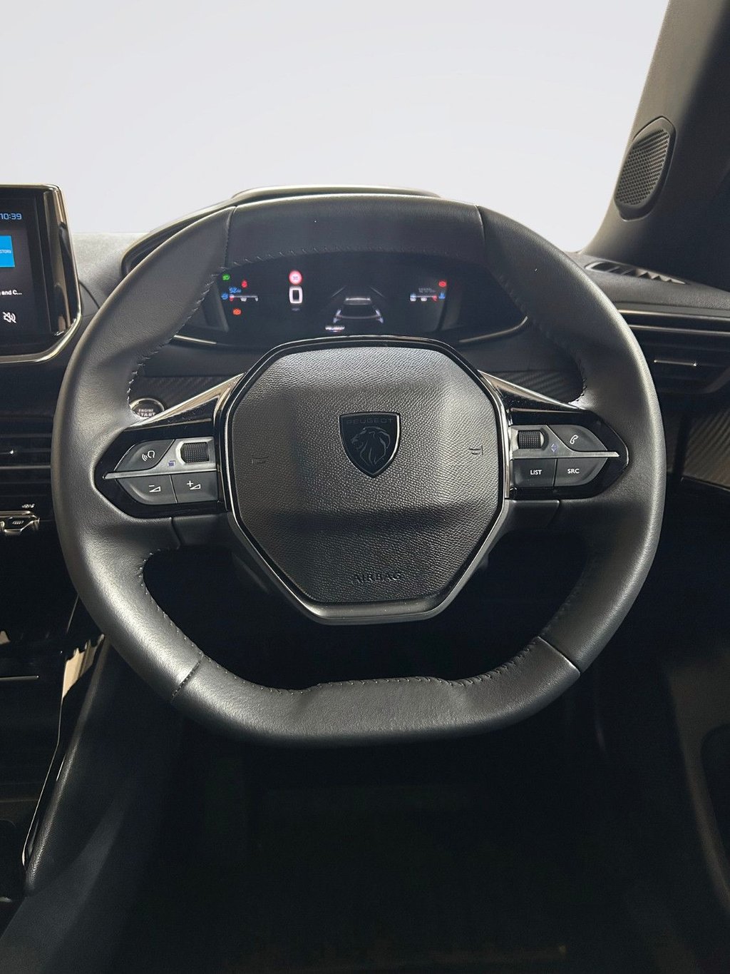 2024 Peugeot 2008 — image 12