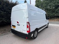 USED 2022 22 RENAULT MASTER 2.3 dCi 35 Business Panel Van 4dr Diesel Manual FWD MWB Medium Roof Euro 6 (135 ps) A/C, SAT NAV, REAR CAM, FSH, 1 OWNER