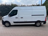 USED 2022 22 RENAULT MASTER 2.3 dCi 35 Business Panel Van 4dr Diesel Manual FWD MWB Medium Roof Euro 6 (135 ps) A/C, SAT NAV, REAR CAM, FSH, 1 OWNER
