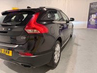 USED 2016 16 VOLVO V40 CROSS COUNTRY 2.0 D2 Pro Hatchback 5dr Diesel Manual Euro 6 (s/s) (120 ps) 9 SERVICES-&pound;20 TAX-SAT NAV-DAB-LEATHER-PARKING SENSORS-BLUETOOTH