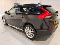 USED 2016 16 VOLVO V40 CROSS COUNTRY 2.0 D2 Pro Hatchback 5dr Diesel Manual Euro 6 (s/s) (120 ps) 9 SERVICES-&pound;20 TAX-SAT NAV-DAB-LEATHER-PARKING SENSORS-BLUETOOTH