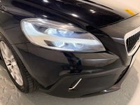 USED 2016 16 VOLVO V40 CROSS COUNTRY 2.0 D2 Pro Hatchback 5dr Diesel Manual Euro 6 (s/s) (120 ps) 9 SERVICES-&pound;20 TAX-SAT NAV-DAB-LEATHER-PARKING SENSORS-BLUETOOTH