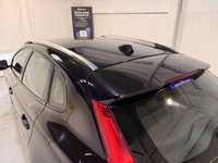USED 2016 16 VOLVO V40 CROSS COUNTRY 2.0 D2 Pro Hatchback 5dr Diesel Manual Euro 6 (s/s) (120 ps) 9 SERVICES-&pound;20 TAX-SAT NAV-DAB-LEATHER-PARKING SENSORS-BLUETOOTH