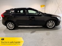 USED 2016 16 VOLVO V40 CROSS COUNTRY 2.0 D2 Pro Hatchback 5dr Diesel Manual Euro 6 (s/s) (120 ps) 9 SERVICES-&pound;20 TAX-SAT NAV-DAB-LEATHER-PARKING SENSORS-BLUETOOTH