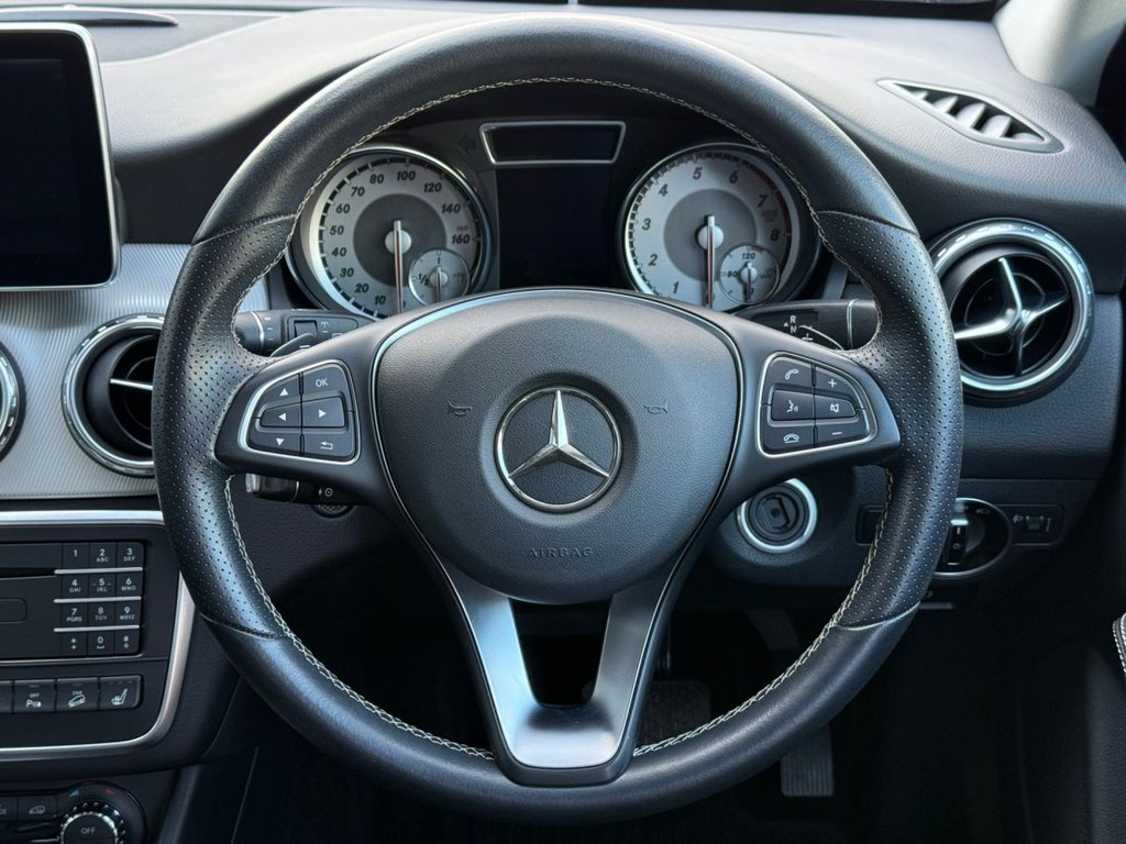 USED 2016 16 MERCEDES-BENZ GLA 2.0 GLA250 Sport (Executive) SUV 5dr Petrol 7G-DCT 4MATIC Euro 6 (s/s) (211 ps) AUTO+FULL HISTORY+PHONE+CRUIS