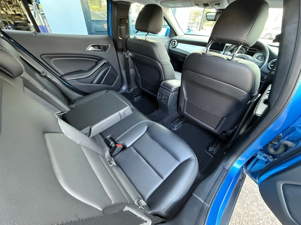 USED 2016 16 MERCEDES-BENZ GLA 2.0 GLA250 Sport (Executive) SUV 5dr Petrol 7G-DCT 4MATIC Euro 6 (s/s) (211 ps) AUTO+FULL HISTORY+PHONE+CRUIS