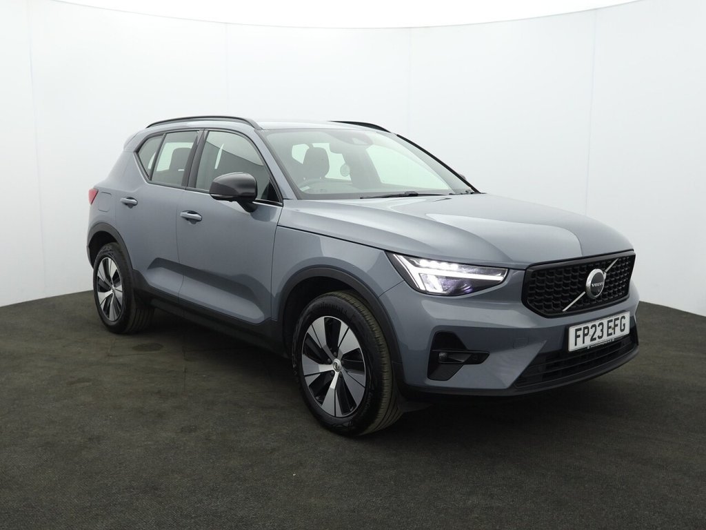 Grey 2023 Volvo XC40 SUV/Crossover Front-wheel drive Automatic