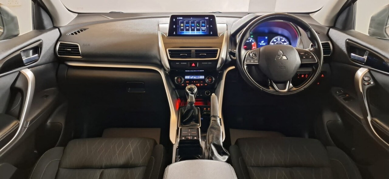 2017 MITSUBISHI ECLIPSE CROSS 1.5T 3 SUV 5dr Petrol Manual Euro 6 (s/s) (163 ps) - vehicle photo 11 for sale on PureCar