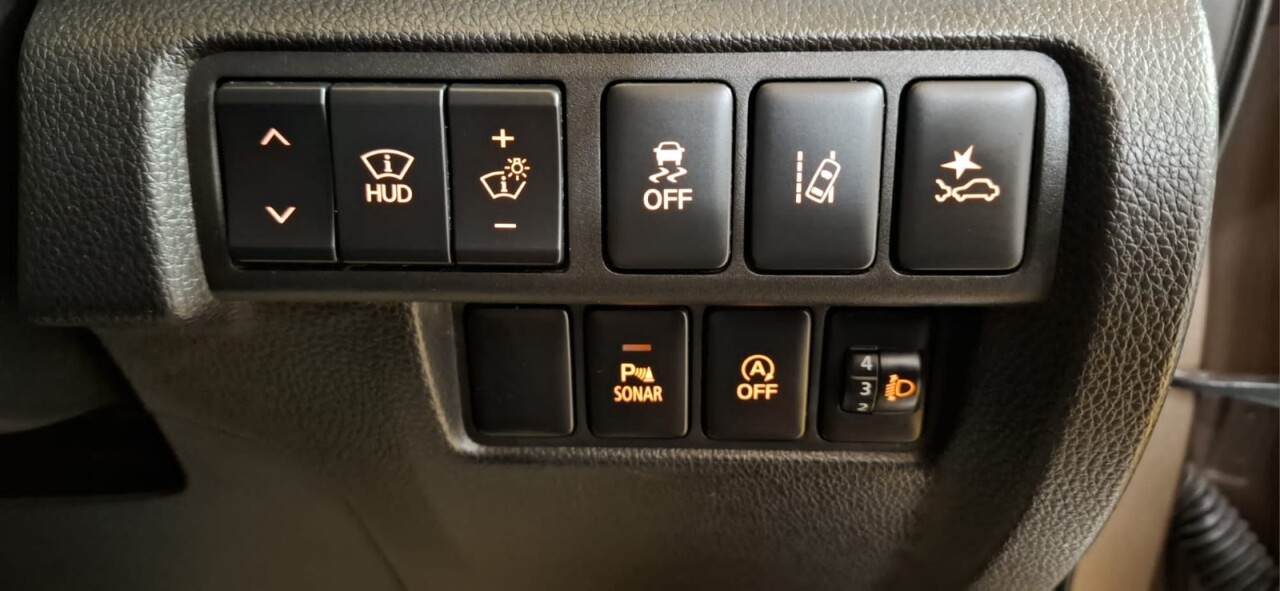 2017 MITSUBISHI ECLIPSE CROSS 1.5T 3 SUV 5dr Petrol Manual Euro 6 (s/s) (163 ps) - vehicle photo 16 for sale on PureCar