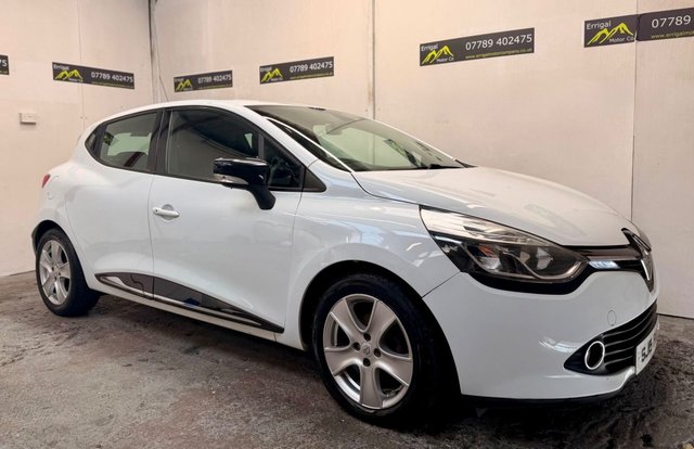 2015 RENAULT CLIO 2015 1.2 16V DYNAMIQUE MEDIANAV HATCHBACK 5DR PETROL MANUAL EURO 5 75... photo