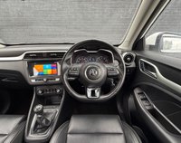 USED 2018 68 MG MG ZS 1.5 VTi-TECH Exclusive *Apple Caplay, Nav, Cameras, Sensors* 