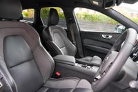 USED 2023 23 VOLVO XC60 2.0 B5 MHEV Plus Auto AWD Euro 6 (s/s) 5dr Full Volvo Service His/1 Owner