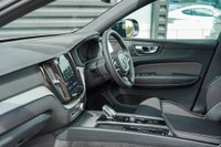 USED 2023 23 VOLVO XC60 2.0 B5 MHEV Plus Auto AWD Euro 6 (s/s) 5dr Full Volvo Service His/1 Owner