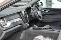 USED 2023 23 VOLVO XC60 2.0 B5 MHEV Plus Auto AWD Euro 6 (s/s) 5dr Full Volvo Service His/1 Owner