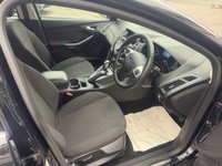 USED 2014 14 FORD FOCUS 1.6 Titanium Navigator Hatchback 5dr Petrol Powershift Euro 5 (125 ps) AUTOMATC only 33,000 miles 12 service stamps