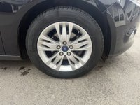 USED 2014 14 FORD FOCUS 1.6 Titanium Navigator Hatchback 5dr Petrol Powershift Euro 5 (125 ps) AUTOMATC only 33,000 miles 12 service stamps