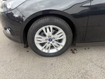 View our FORD FOCUS