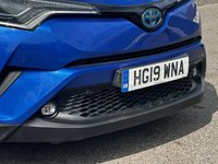 USED 2019 19 TOYOTA C-HR 1.8 VVT-h Dynamic SUV 5dr Petrol Hybrid CVT Euro 6 (s/s) (122 ps) Only 2 Owners from Brand New