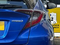 USED 2019 19 TOYOTA C-HR 1.8 VVT-h Dynamic SUV 5dr Petrol Hybrid CVT Euro 6 (s/s) (122 ps) Only 2 Owners from Brand New