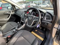 USED 2010 60 VAUXHALL ASTRA 1.6 16v SE Hatchback 5dr Petrol Manual Euro 5 (115 ps) ABS AND AIR CON