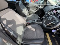 USED 2010 60 VAUXHALL ASTRA 1.6 16v SE Hatchback 5dr Petrol Manual Euro 5 (115 ps) ABS AND AIR CON