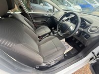 USED 2017 17 FORD FIESTA 1.25 Zetec Hatchback 5dr Petrol Manual Euro 6 (82 ps) **FULL SERVICE HISTORY* SAT NAV