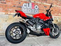 USED 2022 72 DUCATI Streetfighter V2 955 Service History