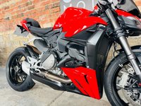 USED 2022 72 DUCATI Streetfighter V2 955 Service History