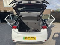 USED 2021 71 VOLKSWAGEN ID.3 Pro Performance 58kWh Life Hatchback 5dr Electric Auto (204 ps) 
